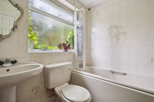 Photo 16- click for photo gallery